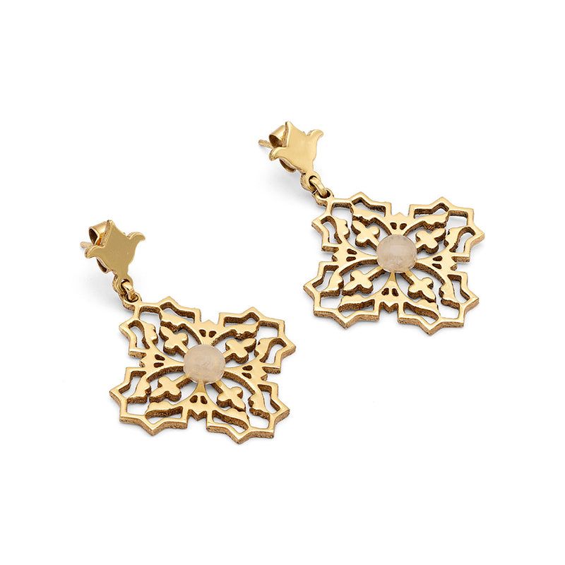 Velorra geometric quartz earrings lifestyle