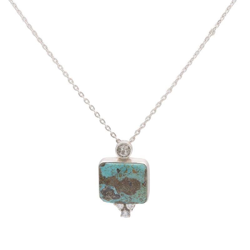 Velorra radiant pendant necklace side view